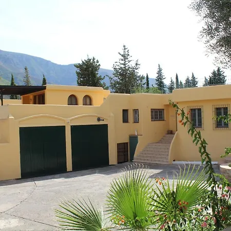 Деревянный коттедж Paraiso Rural